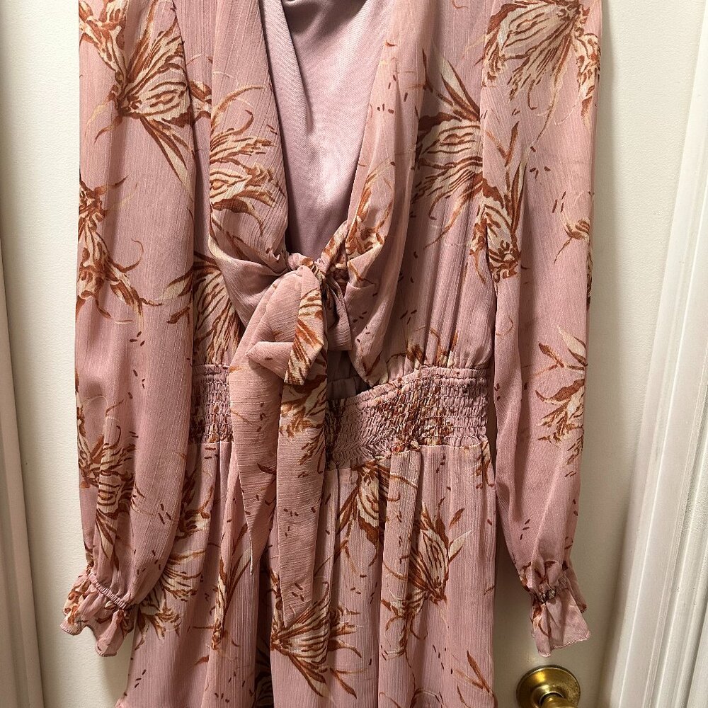 AlvaQ Floral Tie-Front Ruffle Mini Dress – Pink